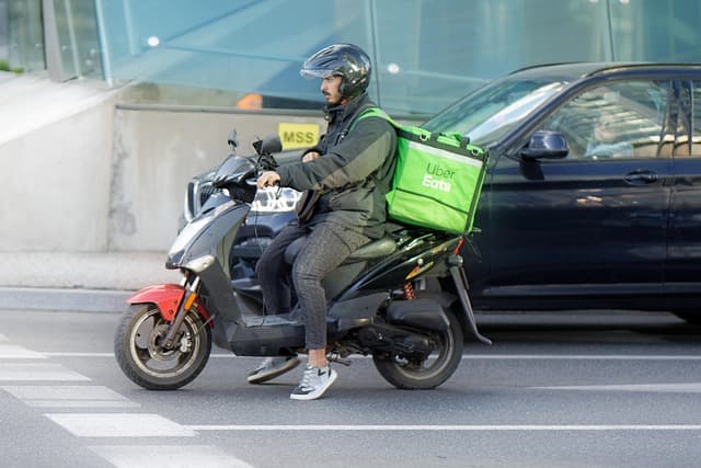 Pourquoi choisir la livraison express pour vos colis ?